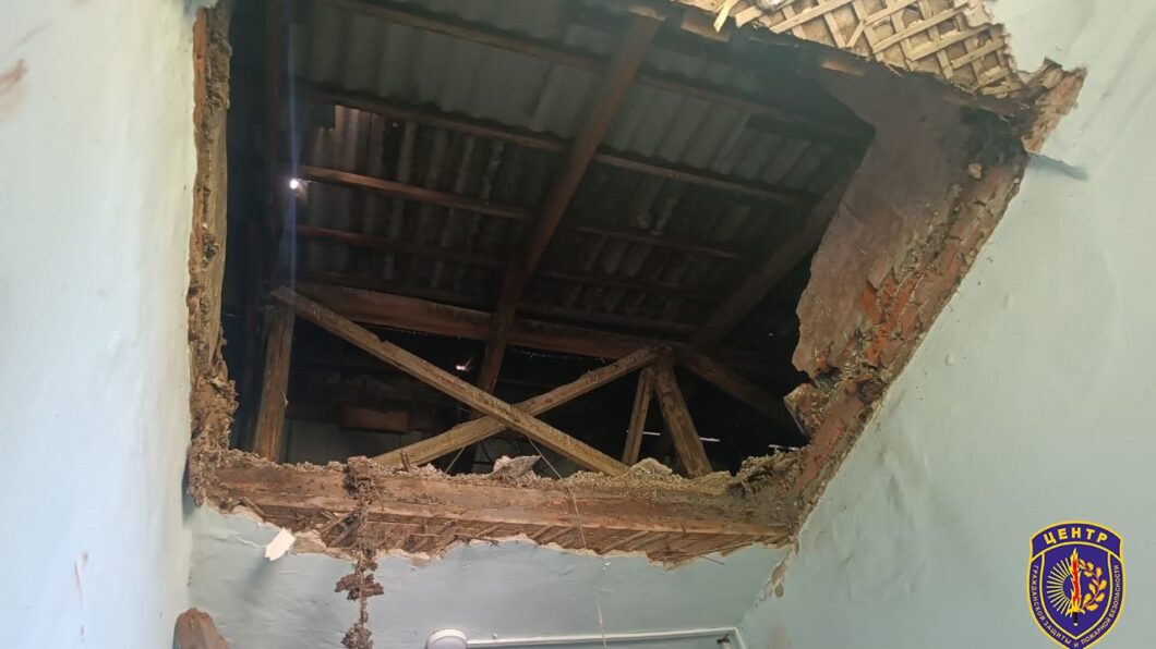 обрушение потолка в Приамурье