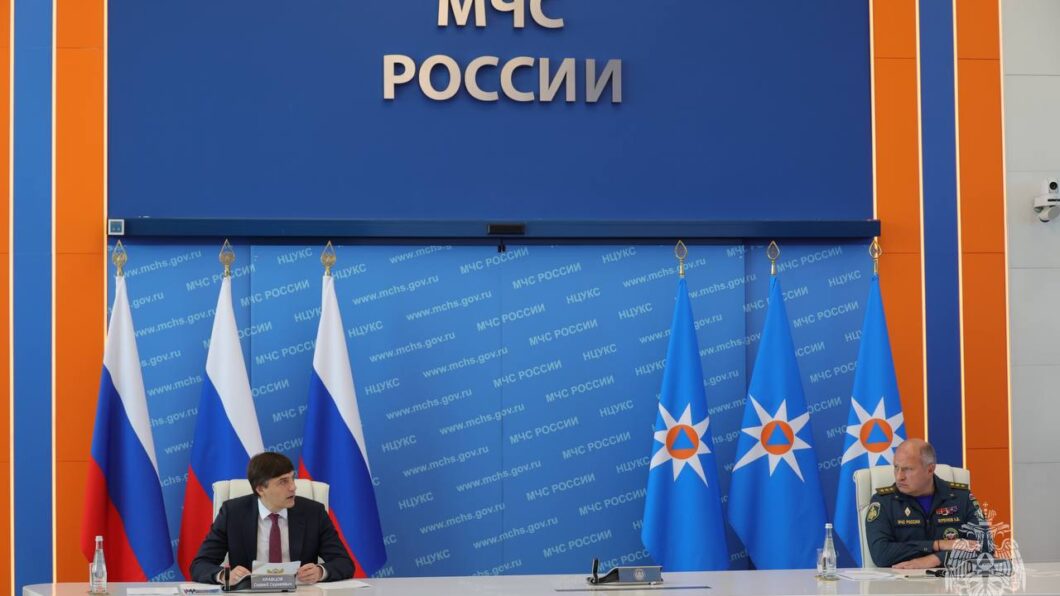 учения в школах