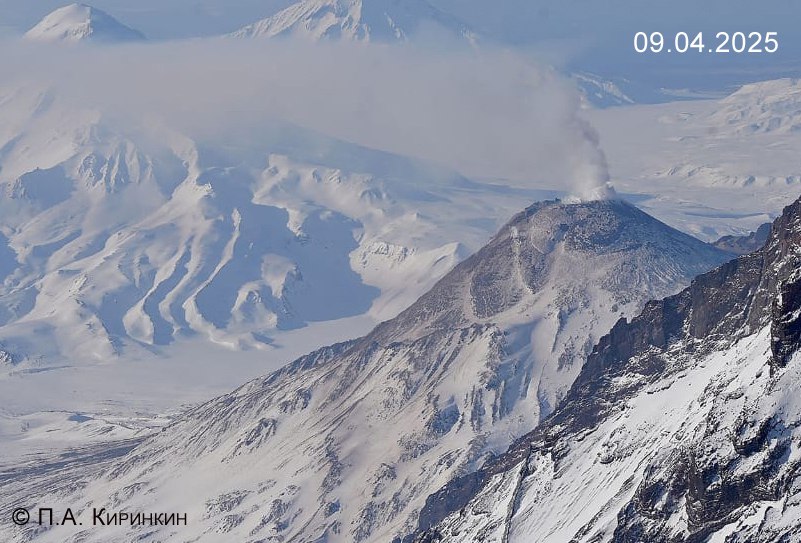 вулкан Безымянный