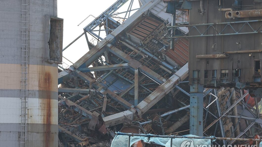 обрушение башни в ЮК